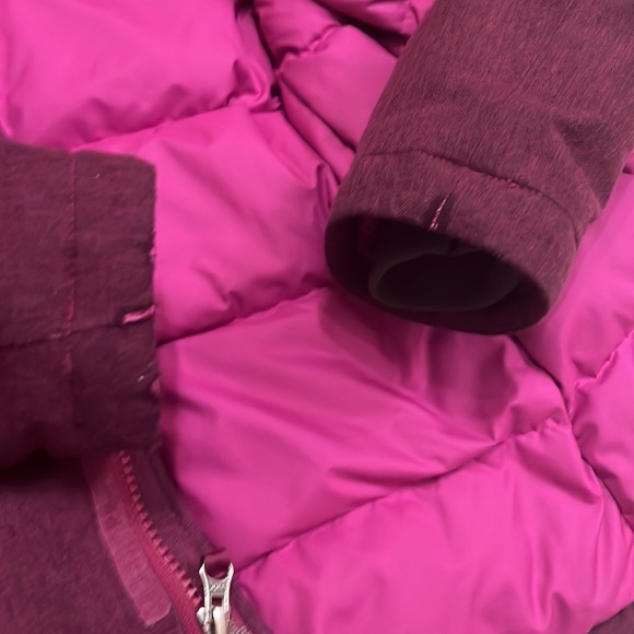 North face Hyvent 550 Down Jacket Youth Small 7/8 Burgundy Purple Wine Color - Picture 4 of 11